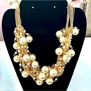NEW 18K Gold Plated Pearl Cluster Statement Necklace